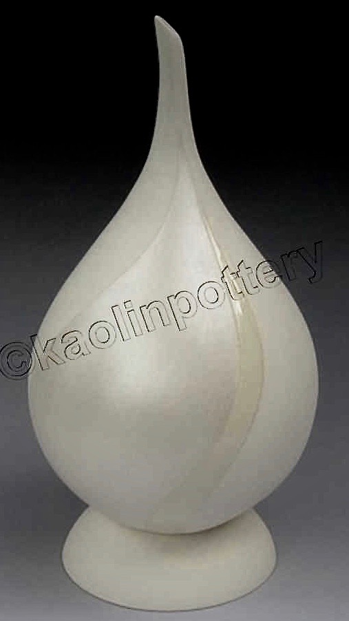 Kaolin Pottery Gt. Barrington, MA ceramic art gallery contemporary white vessels